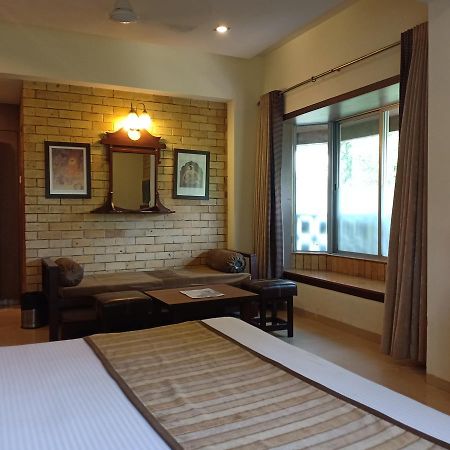 Hotel Chandralok โลนาวาลา ภายนอก รูปภาพ
