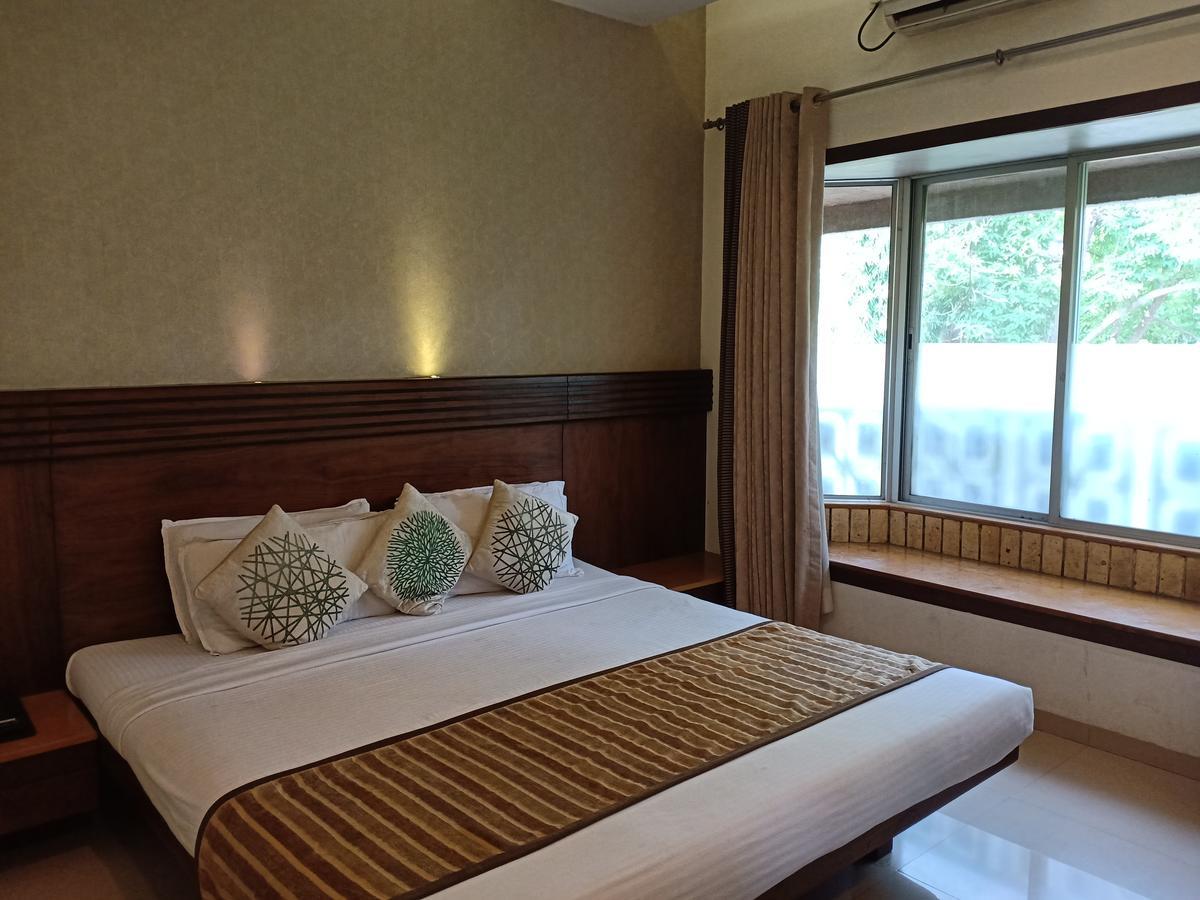Hotel Chandralok โลนาวาลา ภายนอก รูปภาพ