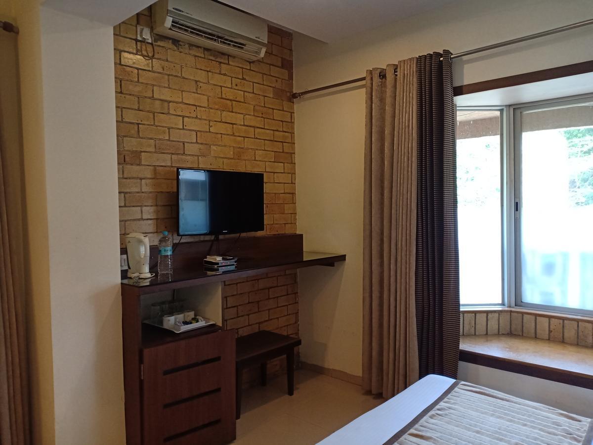 Hotel Chandralok โลนาวาลา ภายนอก รูปภาพ