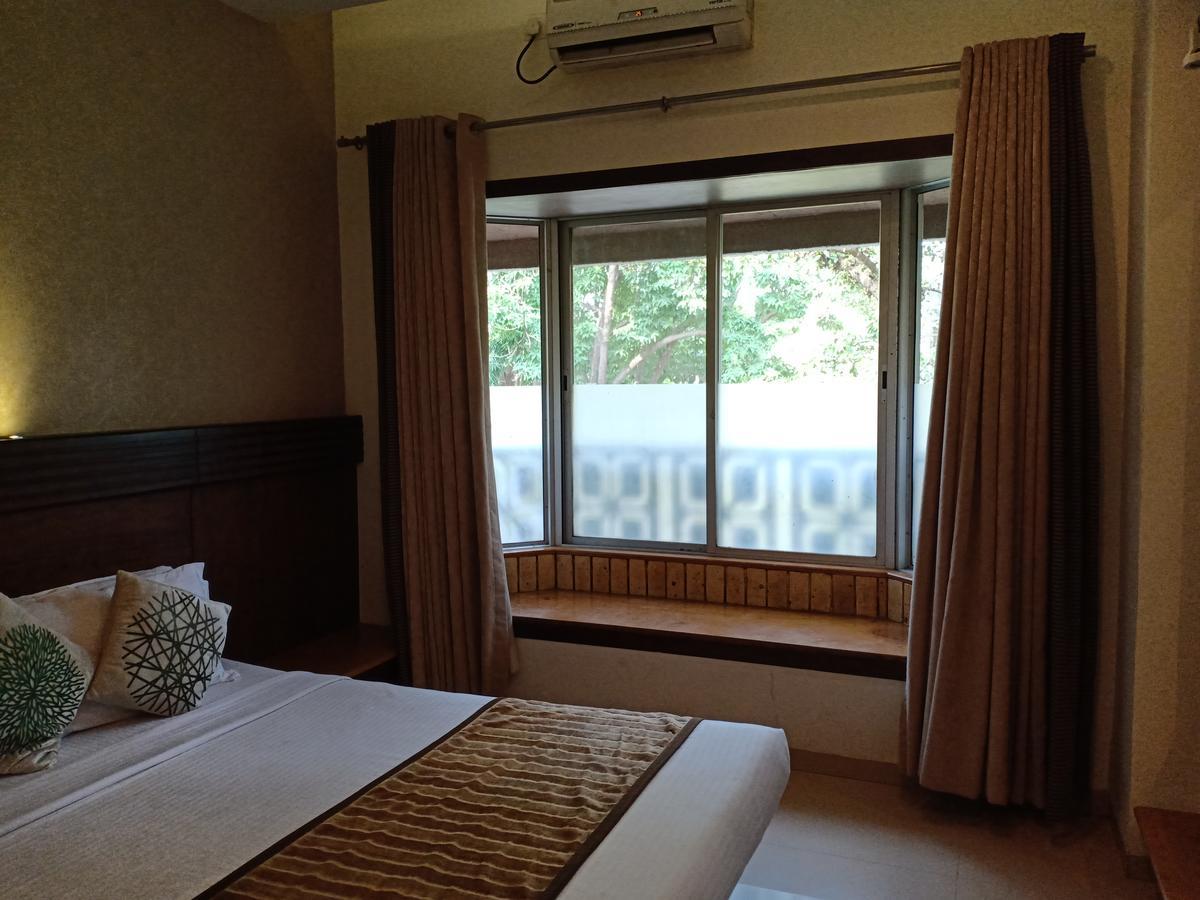 Hotel Chandralok โลนาวาลา ภายนอก รูปภาพ