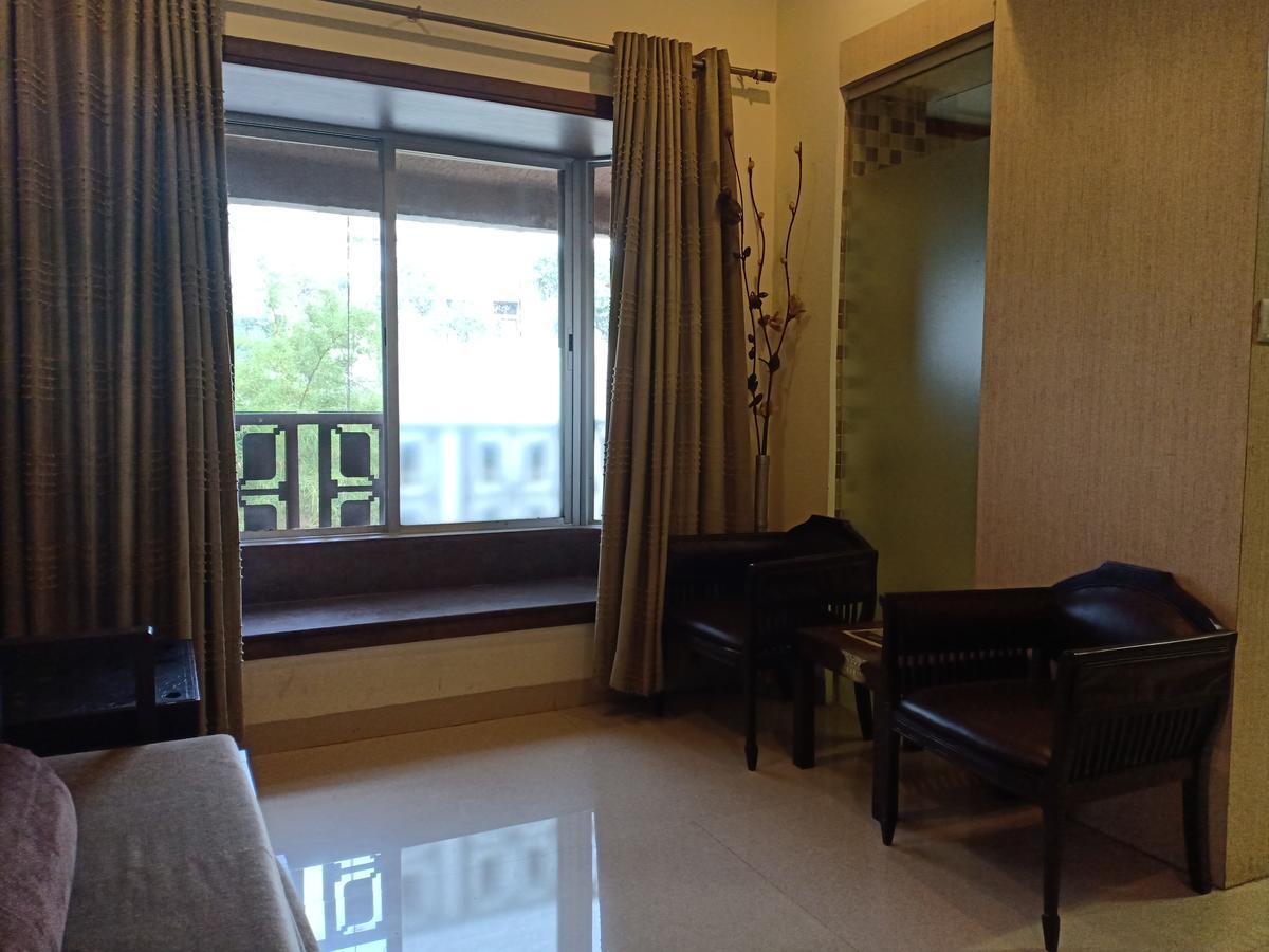 Hotel Chandralok โลนาวาลา ภายนอก รูปภาพ