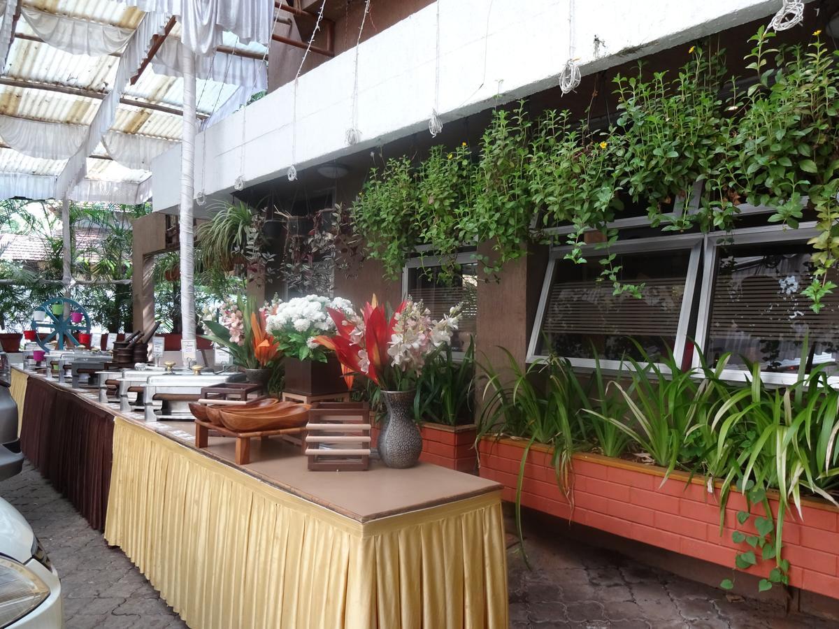 Hotel Chandralok โลนาวาลา ภายนอก รูปภาพ
