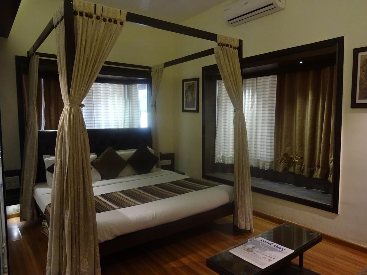 Hotel Chandralok โลนาวาลา ภายนอก รูปภาพ