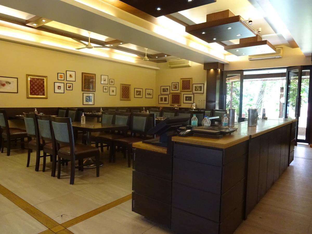 Hotel Chandralok โลนาวาลา ภายนอก รูปภาพ