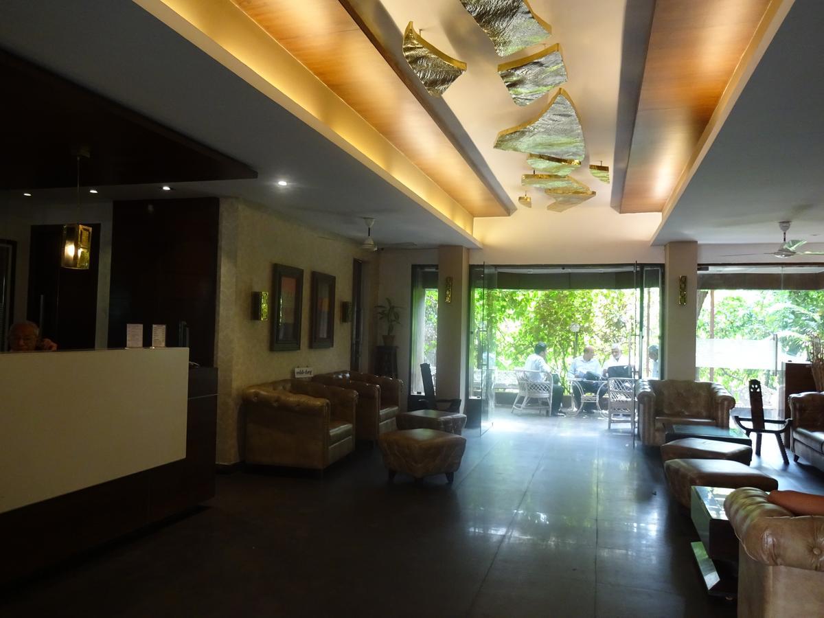 Hotel Chandralok โลนาวาลา ภายนอก รูปภาพ