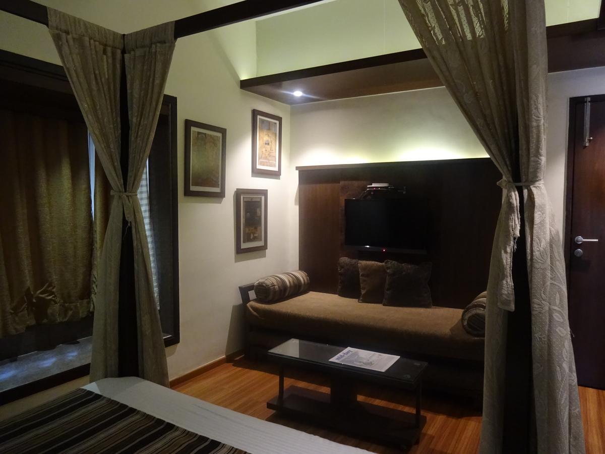 Hotel Chandralok โลนาวาลา ภายนอก รูปภาพ
